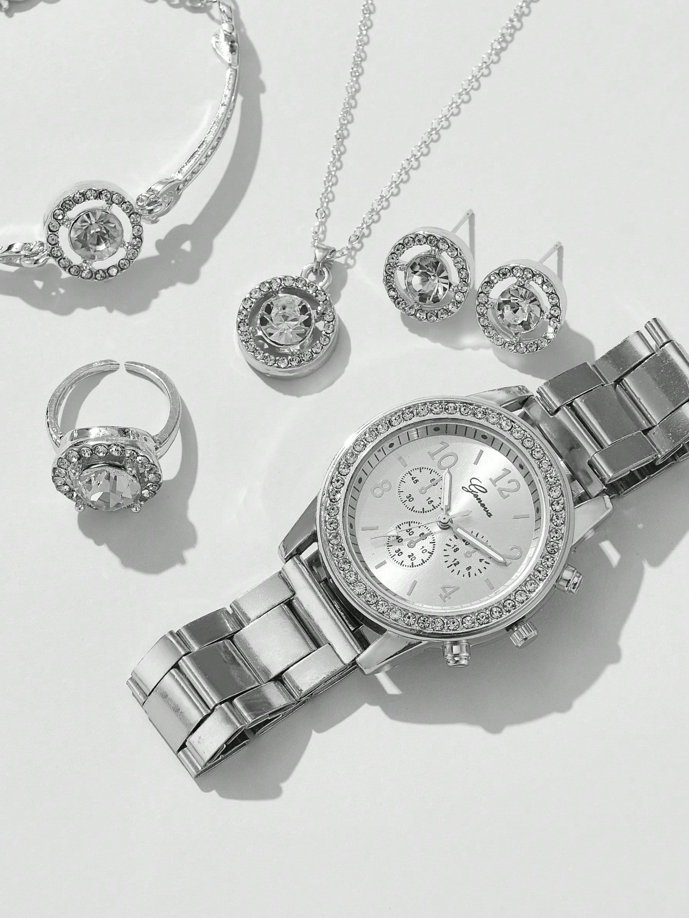 5 Stück Set Silber Luxus uhr Frauen Ring Halskette Ohrringe Strass Mode Armbanduhr weibliche Freizeit uhren Armband Set