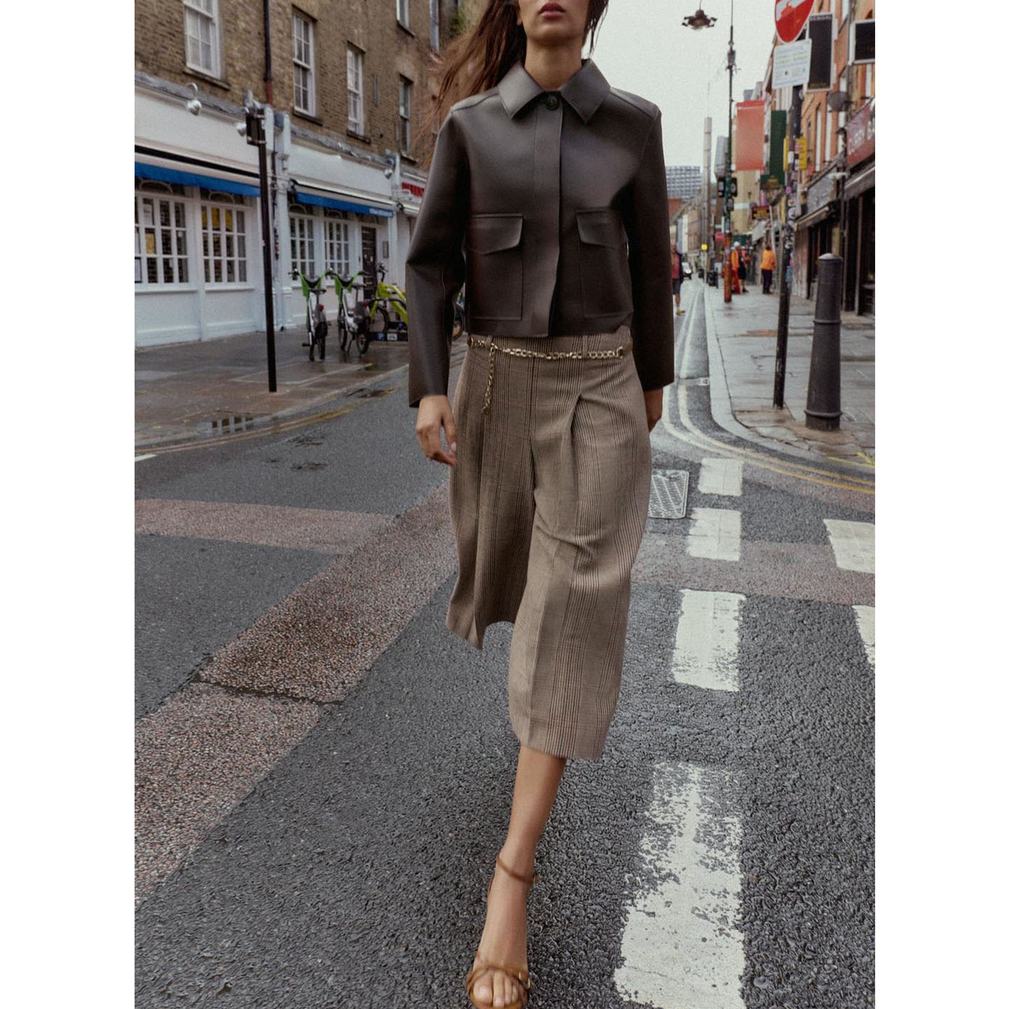 Nova Jaqueta Curta Fena de Couro PU Estilo Britânico com Gola Lapela e Manga Longa, Solta, em Fibra de Poliéster 00% Vel...