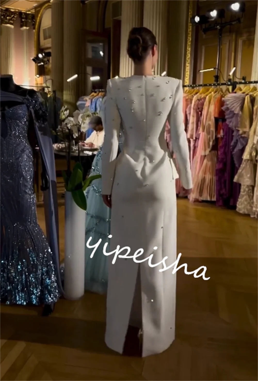 ที่กําหนดเอง Jersey Sequined Graduation Sheath อัญมณี Bespoke โอกาสชุด Midi ชุด