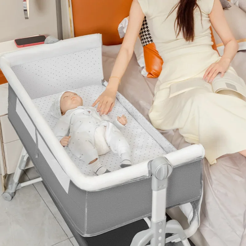 Berço multifuncional com emenda de ajuste de altura dobrável, balanço de cabeceira portátil e móvel, berço, cama de dormir