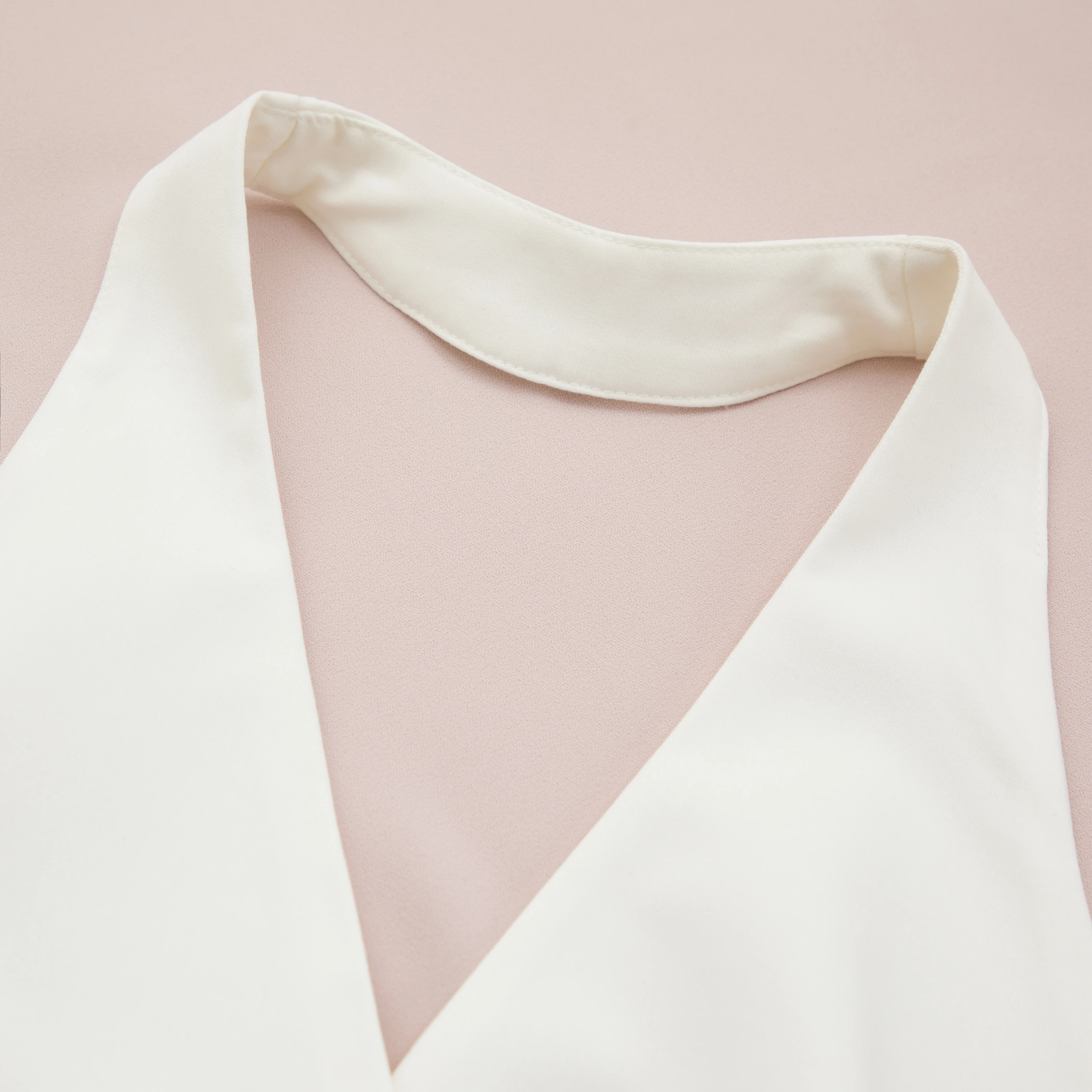 2025 mulheres novo estilo blusa verão venda quente colete feminino moda sexy pendurado pescoço fibra de poliéster colete fivela fita estilo