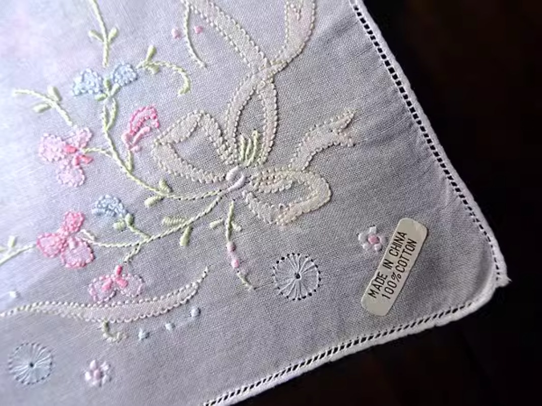 Toalha de capa vintage bordada à mão de algodão lenço quadrado de borboleta de 30 cm