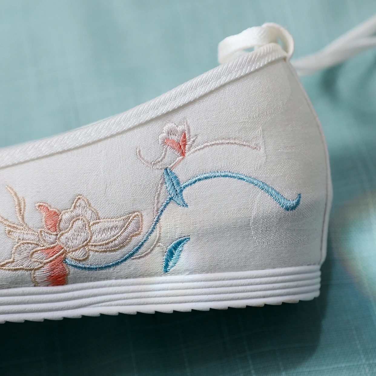 韓服靴古代中国の伝統的なダンスパフォーマンス刺繍 Canva フラット東洋女性の結婚式の足首内部高さ