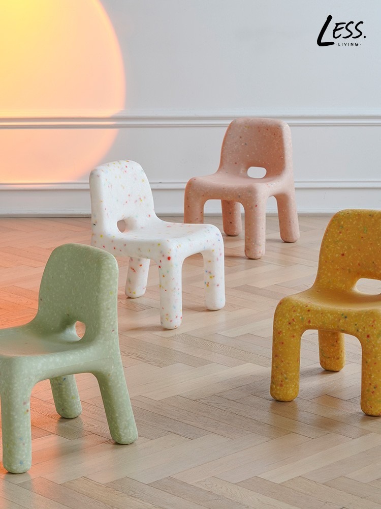 Mesa y sillas de estudio para niños pequeños, taburete de plástico para jardín de infantes, banco pequeño resistente y duradero