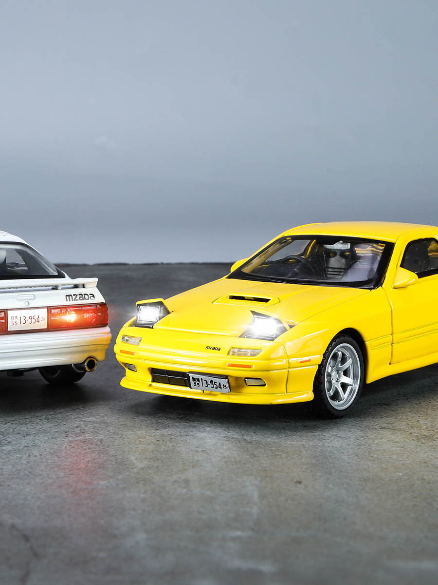 1/32 Mazda RX7 Initial D Miniature Diecast RX-7 Toy Car Model Sound & Light Doors Openable Collection Gift for Children Boy Kid