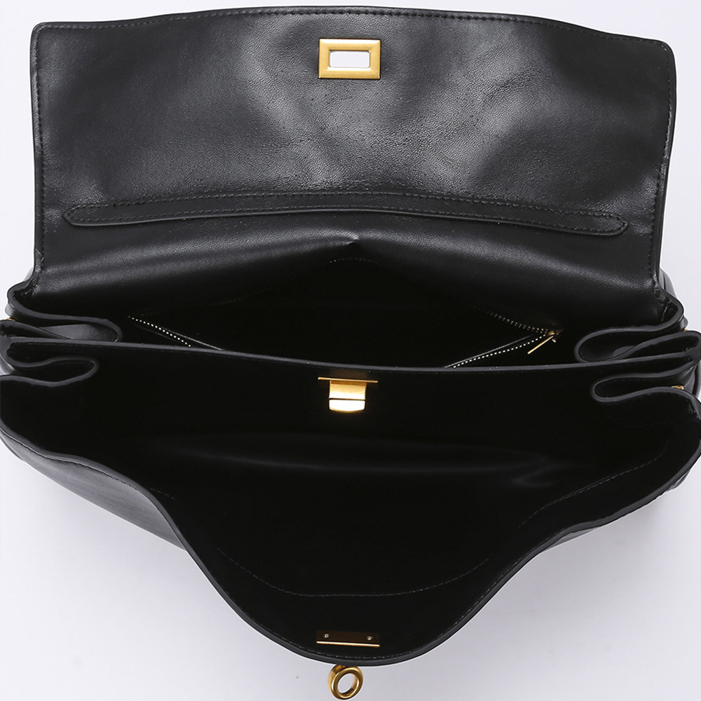 2024 トレンド新本革ロデオバッグファッションシングルショルダー斜めクロス女性のハンドバッグバックル脇の下バッグ