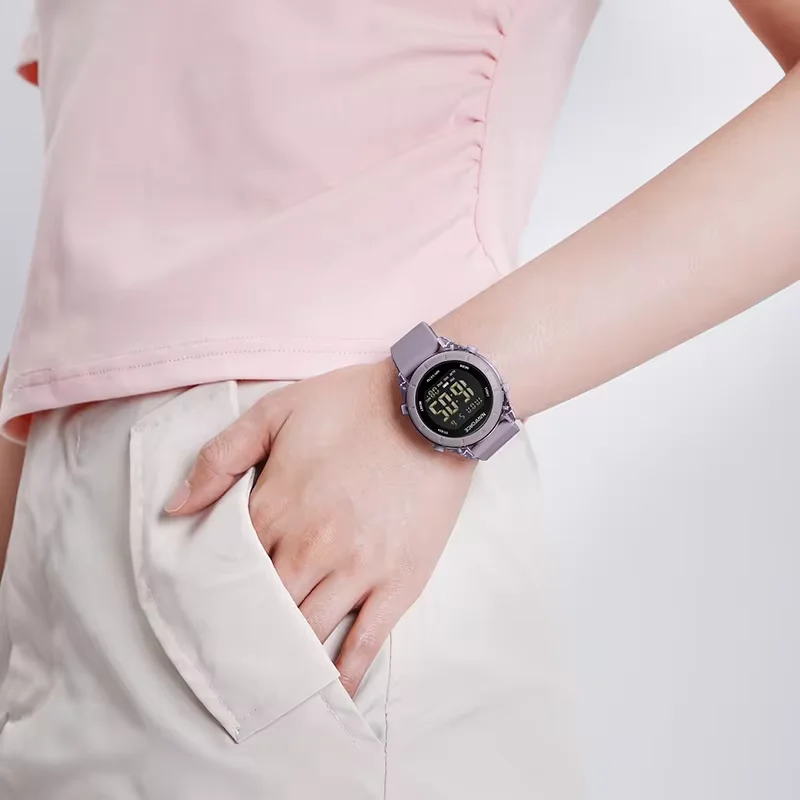 NAVIFORCE คุณภาพสูงนาฬิกาผู้หญิง 50 M กันน้ํา LCD Digital Display นาฬิกาข้อมืออิเล็กทรอนิกส์สําหรับผู้หญิงซิลิโคนนาฬิกาหญิง