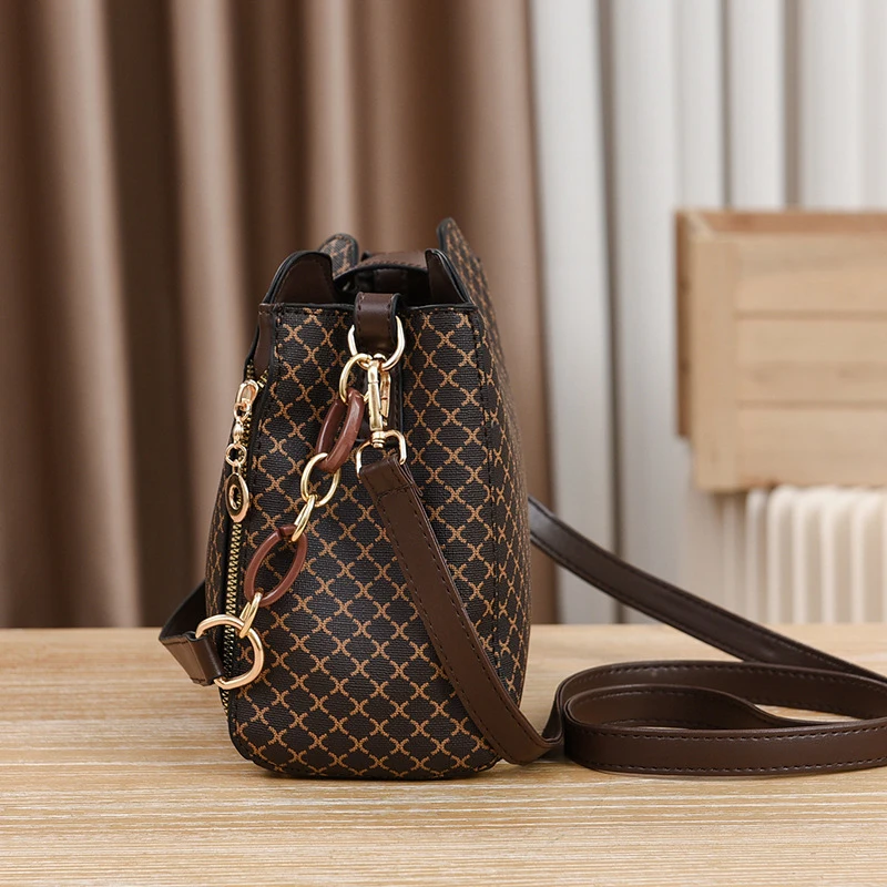 กระเป๋าถือสตรีใหม่กระเป๋าLuxury Designไหล่Crossbodyกระเป๋าFlip Checkพิมพ์ขนาดใหญ่ความจุไหล่เดี่ยวStraddleกระเป๋า