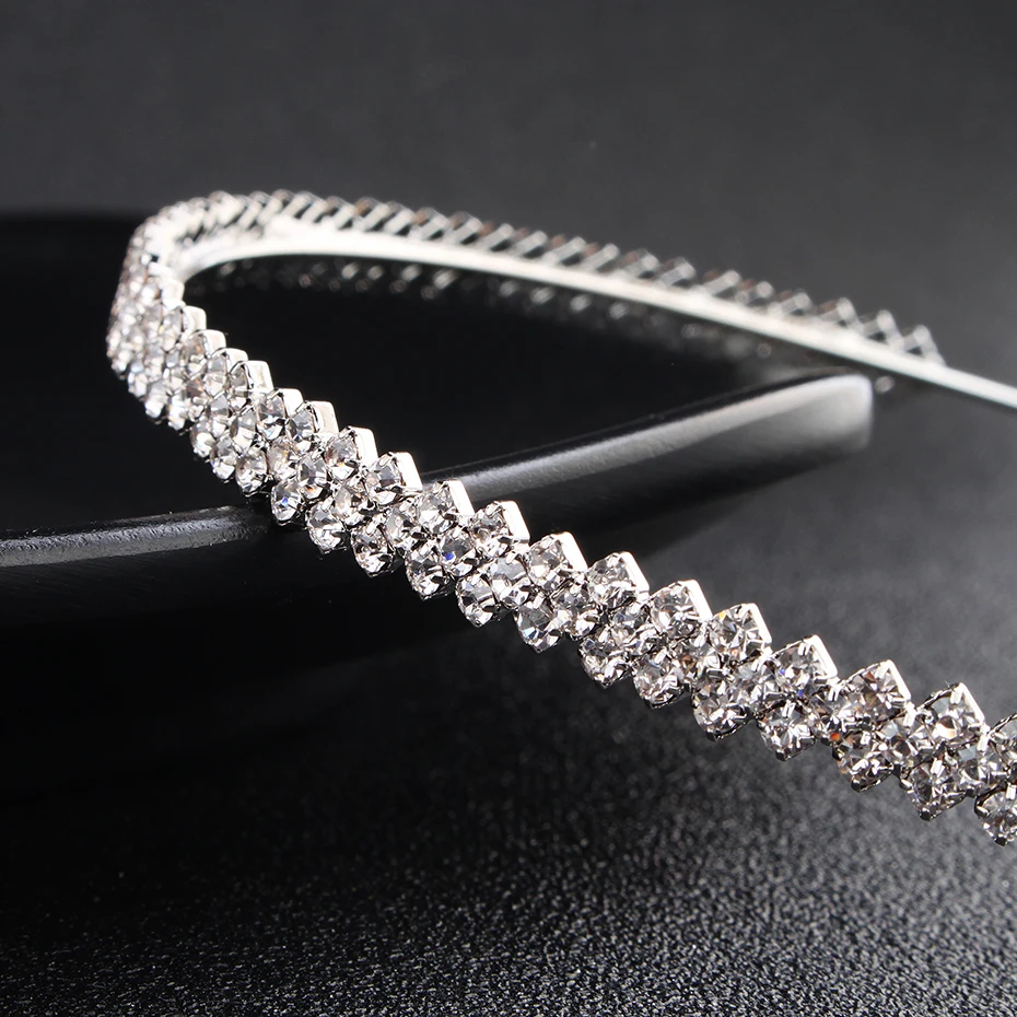 Copricapo da sposa con strass alla moda, copricapo in cristallo color argento, accessori per capelli da sposa, corone con strass per festa di compleanno da donna