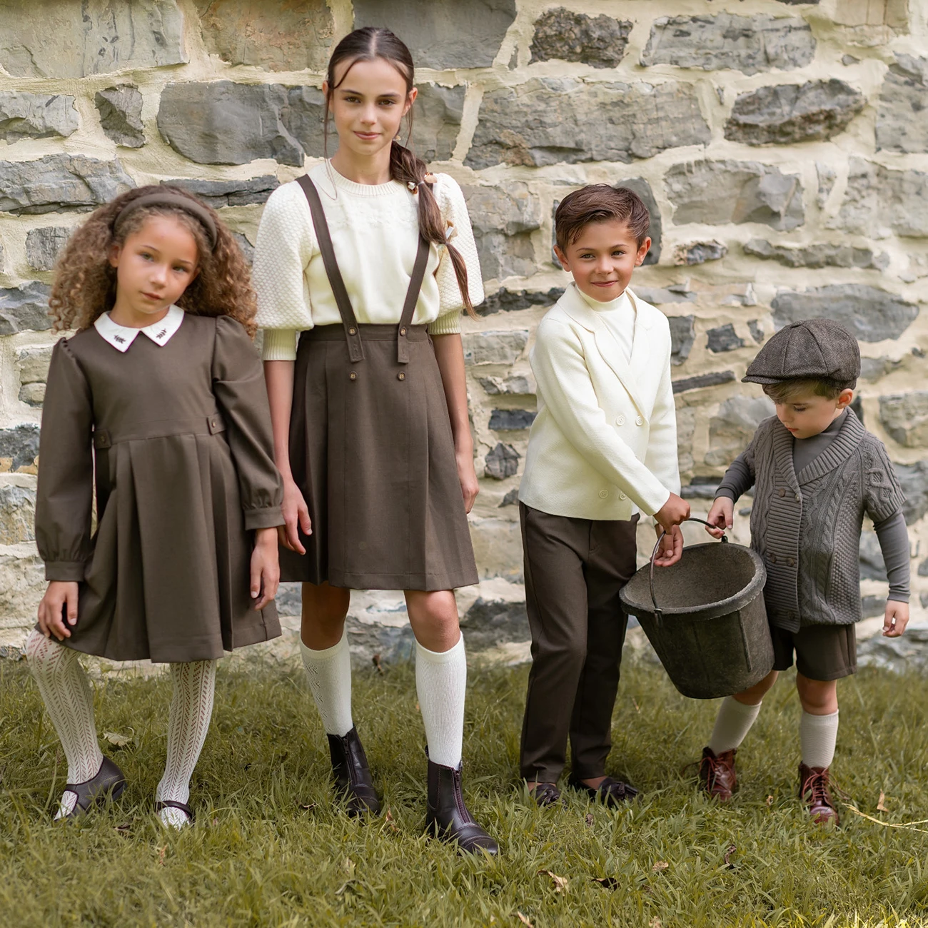 AP Chestnut Collection for Brown Exquisite Embroidery Fashion Brothers Sisters Family Matching Outfits