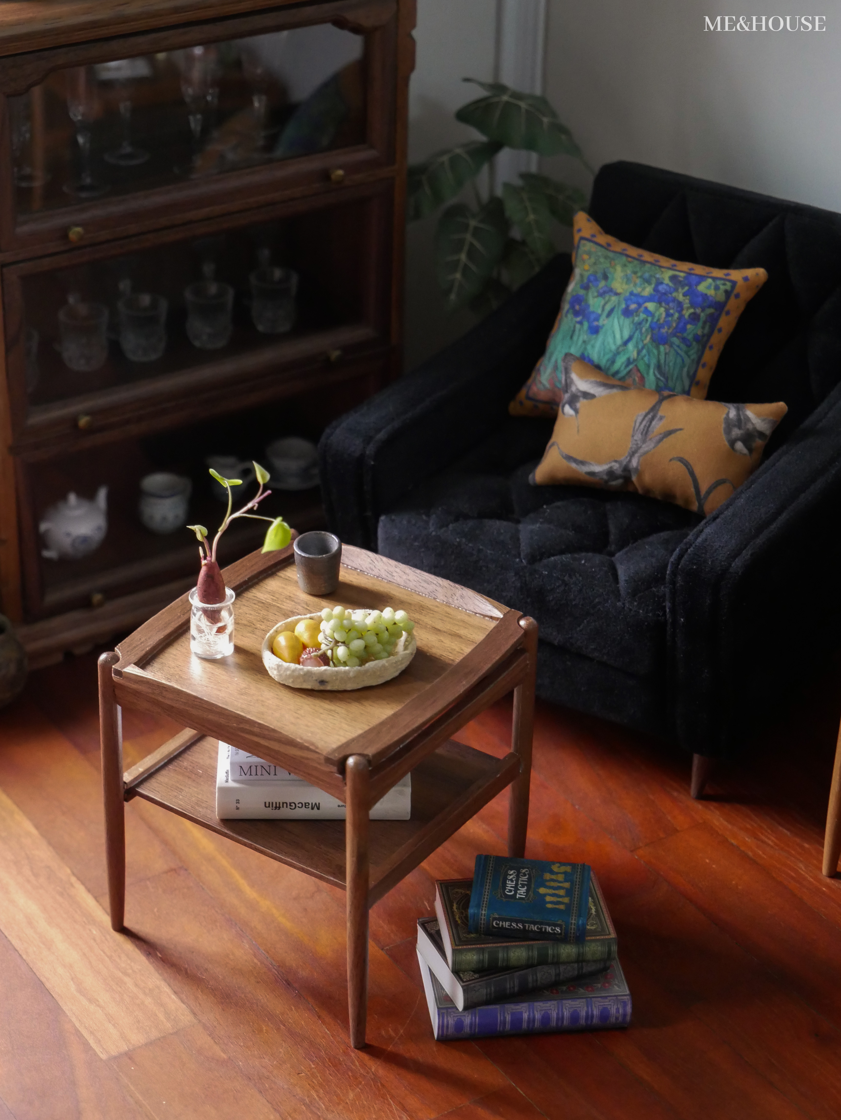 1/6  Dollhouse mini model toy ornaments Living Room Kitchen Accessories  tea table/coffee table