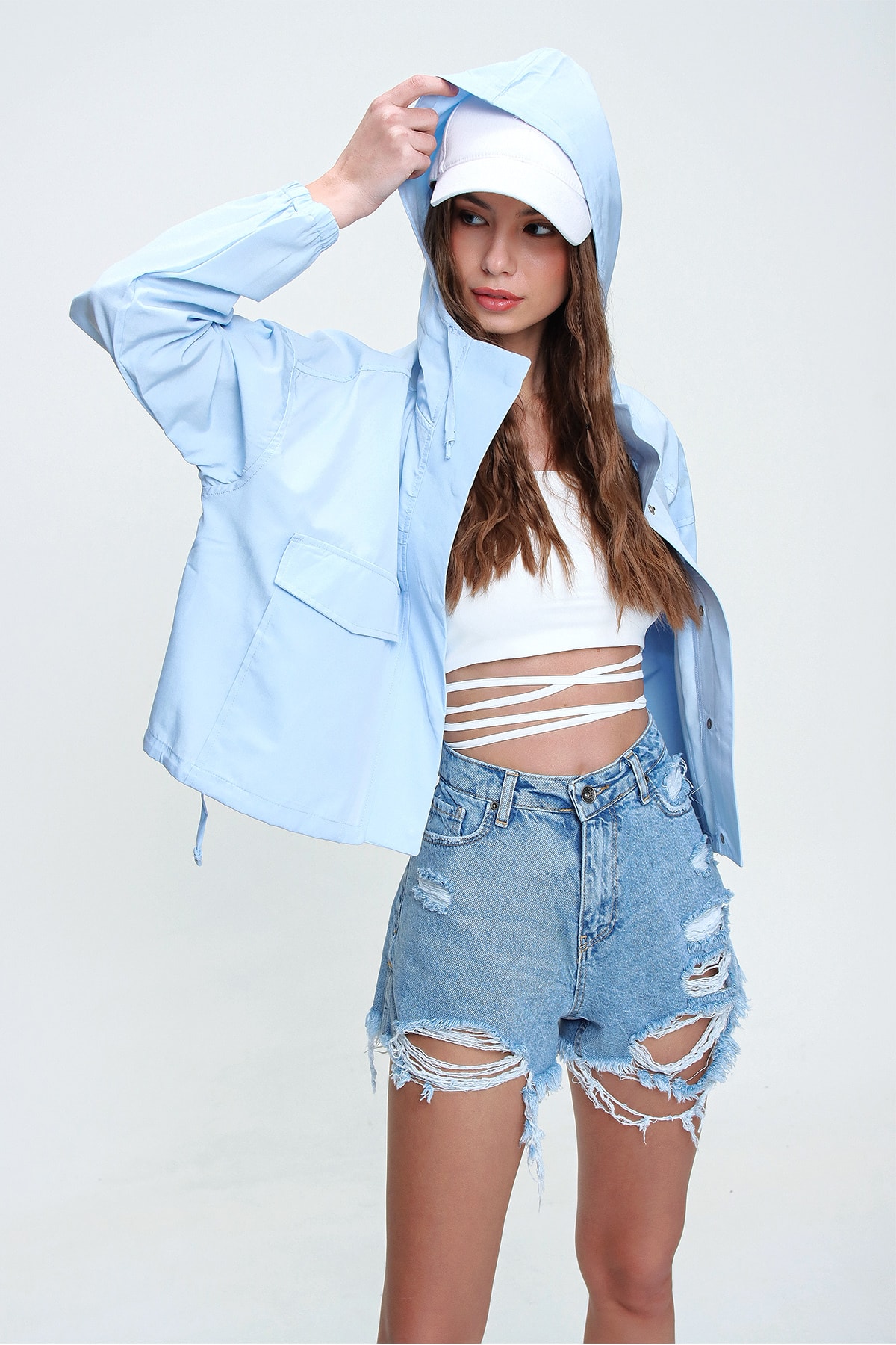 Wanita Biru Lima Kantong Pinggang Tinggi Pucat Efek Pettiits Mulus Denim Celana Pendek ALC-X5960