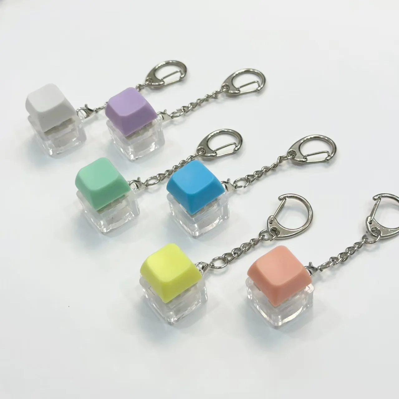 บุคลิกภาพคอมพิวเตอร์หลายสีคีย์บอร์ดจี้ปุ่มความเครียดกด Finger Boring Key CHAIN ของเล่นของขวัญ