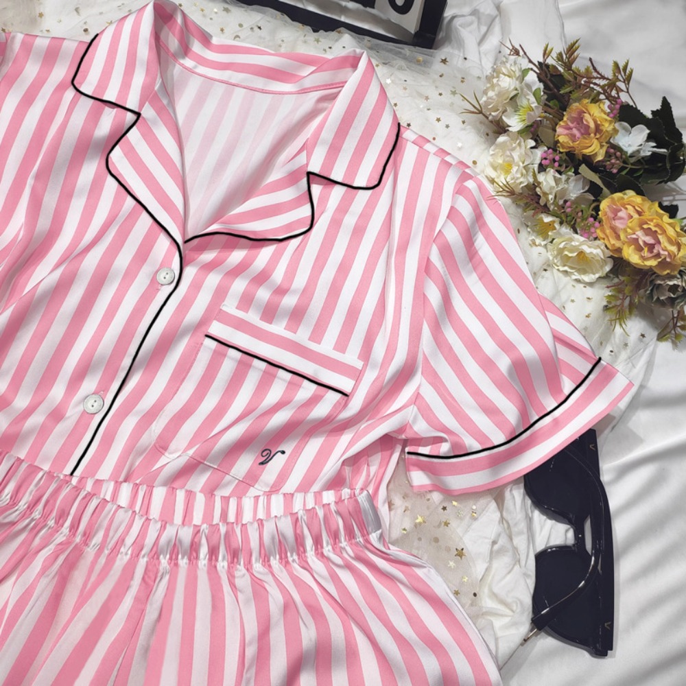Conjunto de pijamas para mujer, ropa de dormir de verano, 2 uds., Tops y pantalones cortos de manga corta, trajes de casa con estampado de rayas suaves de satén de seda sintética