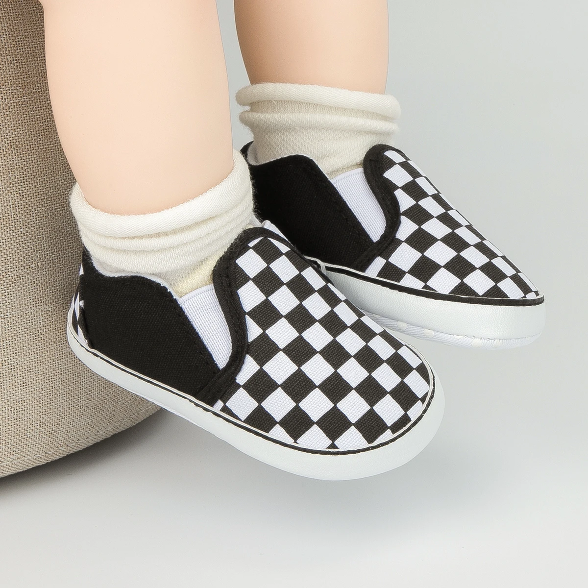 เด็กใหม่รองเท้าสบายๆเด็กทารกเด็กหญิง Soft-Sole Non-SLIP ในร่มเด็กวัยหัดเดินทารก First Walkers รองเท้าเปลรองเท้าผ้าใบลําลองรองเท้า
