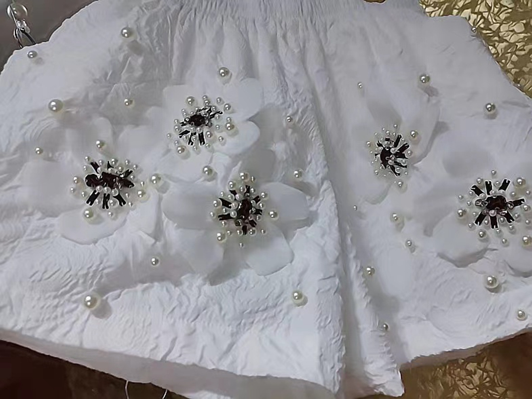 Luksusowy styl Perły Zroszony Kwiaty 3D Ścieg Pantalony Cortos Szorty z szerokimi nogawkami Krótkie spodnie damskie Krótkie spodnie z elastyczną talią