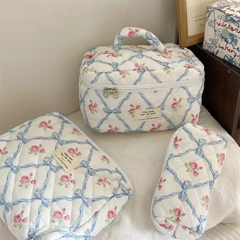 Cute Bow Flower Quilting Cotton Makeup Bag Women Zipper Cosmetic Organizer Female Cloth Handbag Portable Toiletry Case for Girls