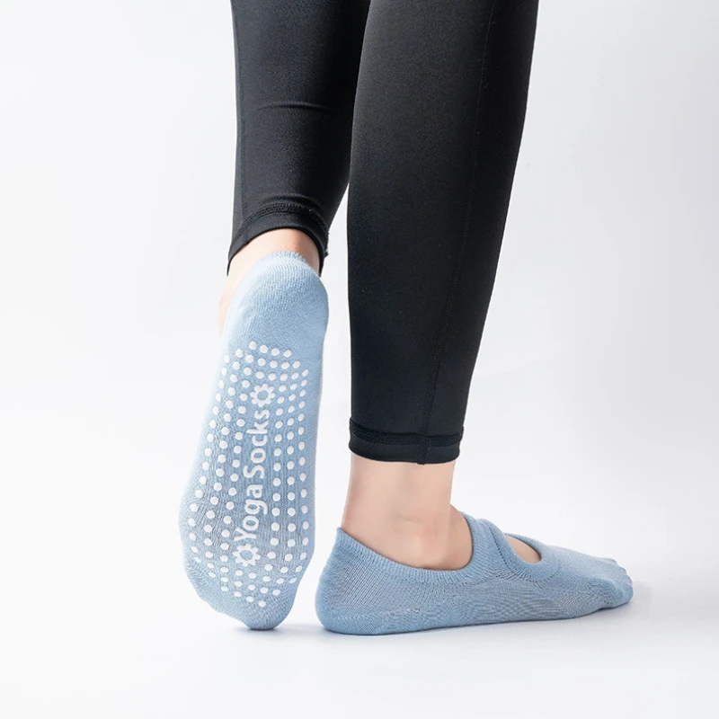 Calcetines de Yoga antideslizantes de silicona para mujer, medias deportivas transpirables con espalda descubierta de talla grande, calcetines invisibles de algodón de Color sólido para Pilates