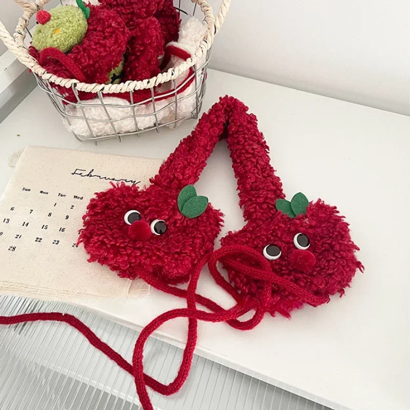 Orejeras de felpa roja con diseño en forma de manzana para mujer, protección para los oídos cálida, correas versátiles, diadema de moda, Otoño e Invierno