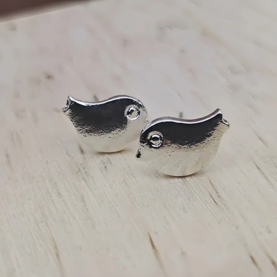 Anting-anting sederhana dan lucu anting perhiasan untuk wanita hadiah perhiasan Natal yang sempurna untuk hadiah ulang tahun yang dicintai