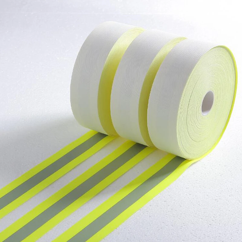 Tessuto riflettente ignifugo giallo fluorescente e rosso fluorescente cucito su nastro di avvertimento ignifugo per indumenti di sicurezza