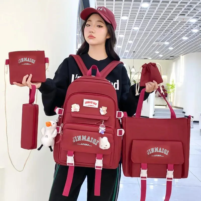 Set da 5 pezzi di ciondoli gratuiti stile foresta versione coreana zaino casual per studenti Harajuku per ragazze delle scuole superiori di grande capacità