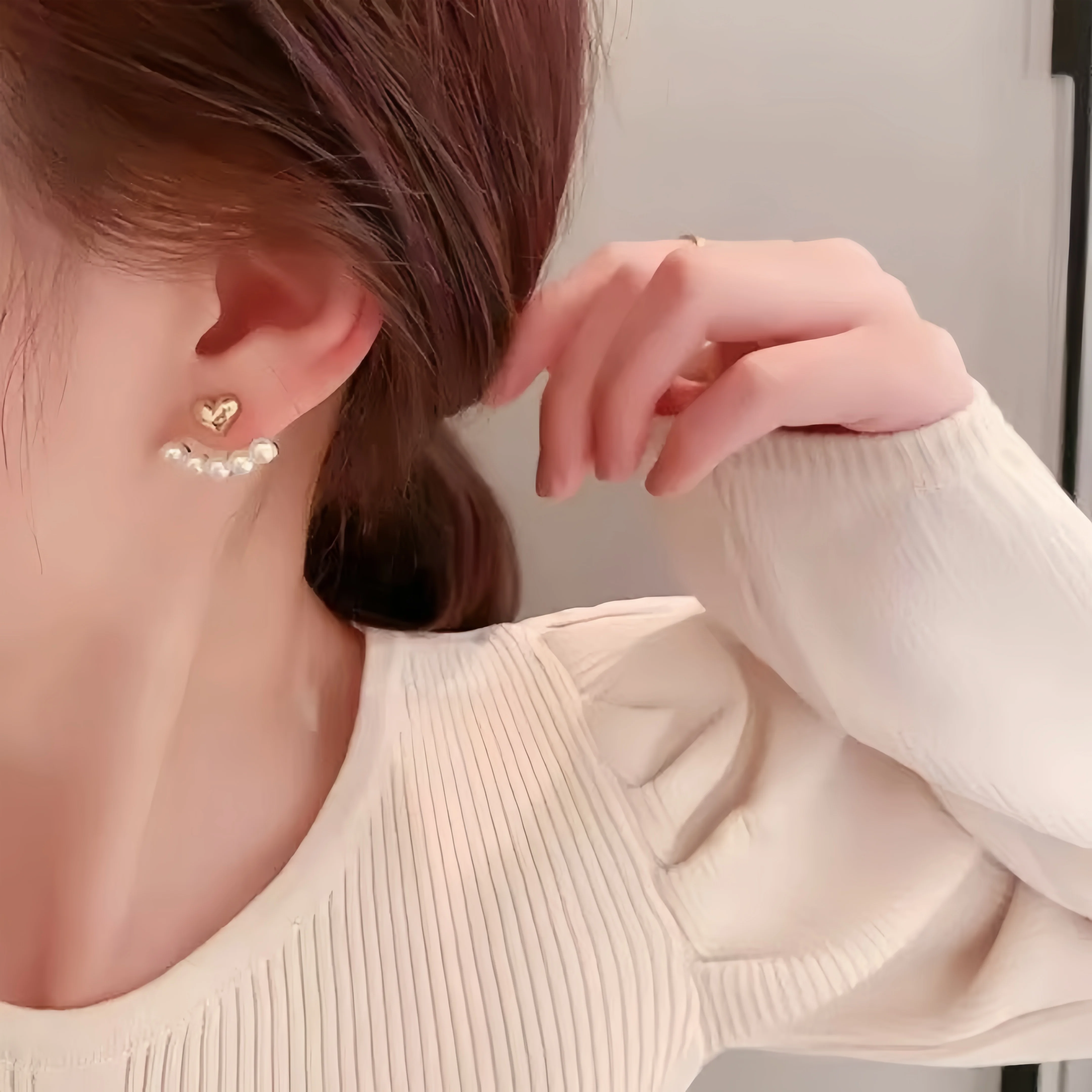 ライト高級 lmitation パールスタッドピアス甘いハート型耳スタッド女性ファッションパーティー結婚式ブライダルジュエリーギフト