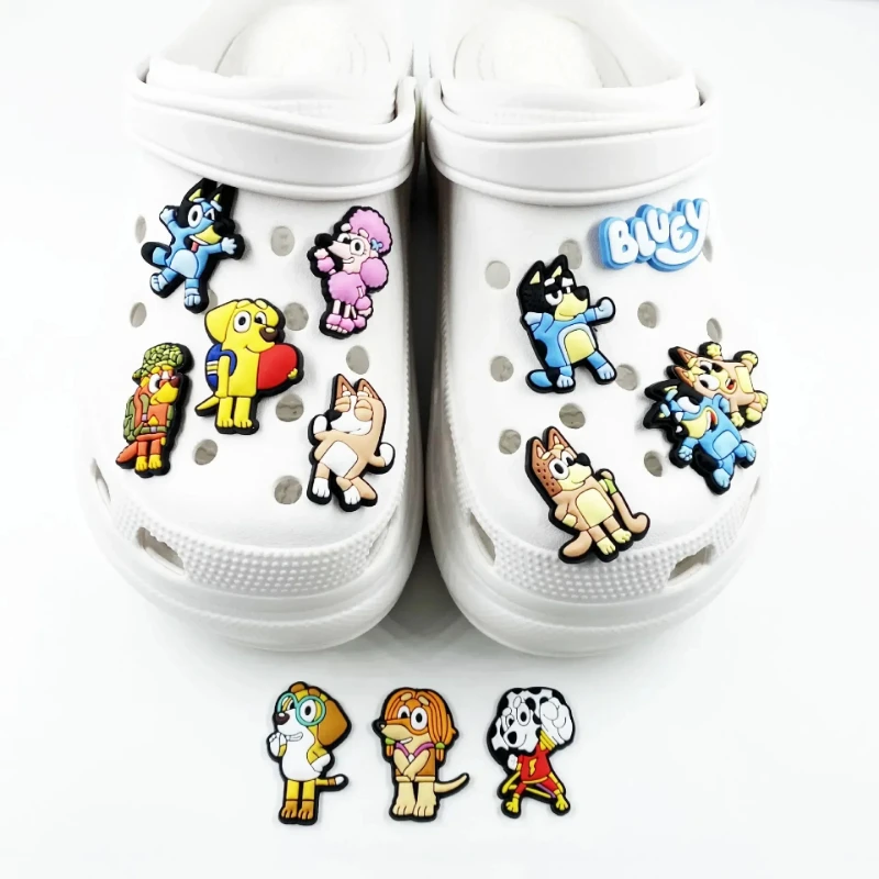 Nueva colección Jibbitz Bluey, dijes para zapatos para zuecos, accesorios de decoración Diy, sandalias, decorar regalos de cumpleaños para niños y niñas