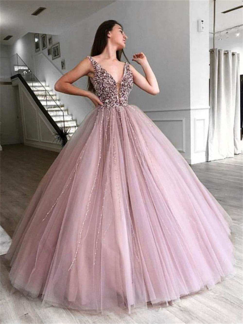 เซ็กซี่ลึกVคอTulleชุดราตรี 2024 Elegant BeadedแขนกุดคลาสสิกA-Lineความยาวชั้นชุดVestidos De Novia