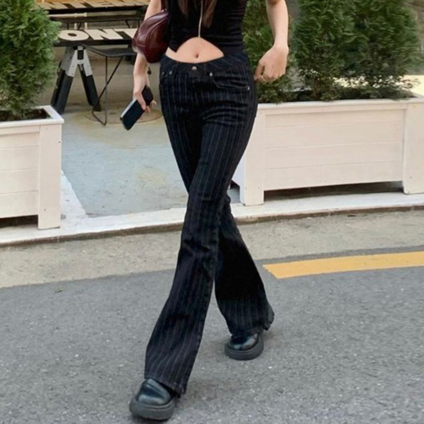 Ropa de los años 2000 Y2k, pantalones vaqueros con corte de bota de tiro bajo, pantalones vaqueros informales a rayas negras para mujer, pantalones acampanados de calle, P77-DD25