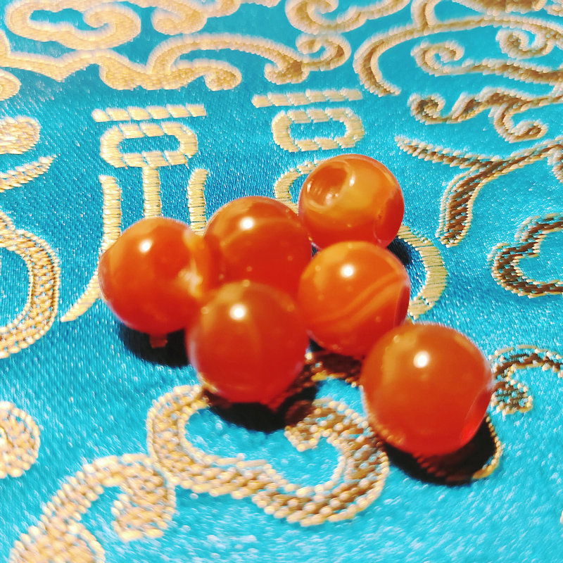 Пуговицы в форме шара из нефрита, 10 мм