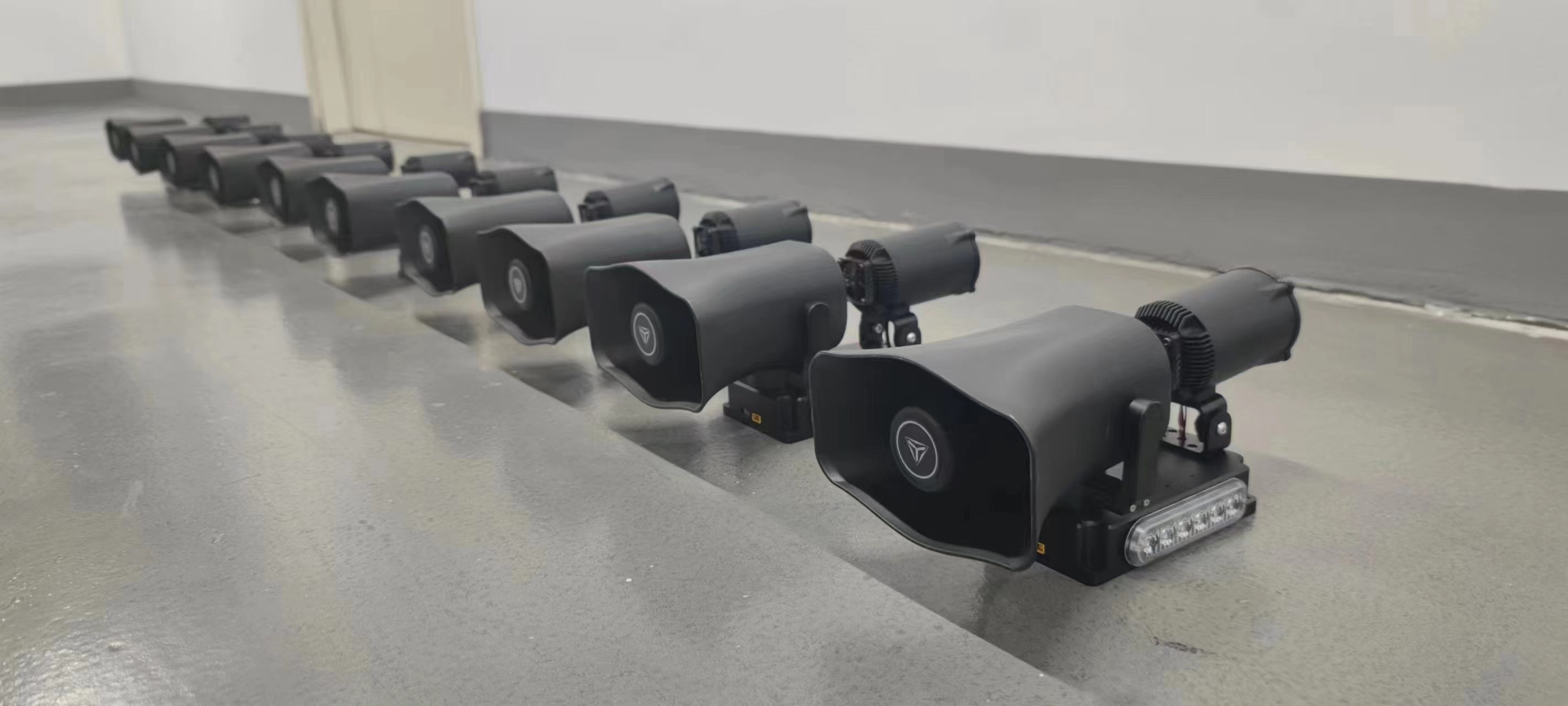 Drone de asa fixa com megafone para mapeamento, alto-falante de longa distância, UAV Gimbal para detecção, Drones de combate a incêndios, 500m, 130db, 25W