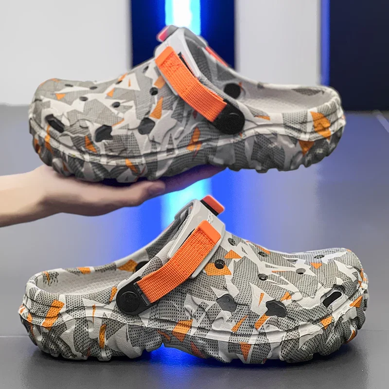 Nuevos zuecos para hombre, sandalias, calzado para jardín, sandalias planas de camuflaje, zapatillas de deporte para hombre, chanclas para exteriores, zuecos para el hogar