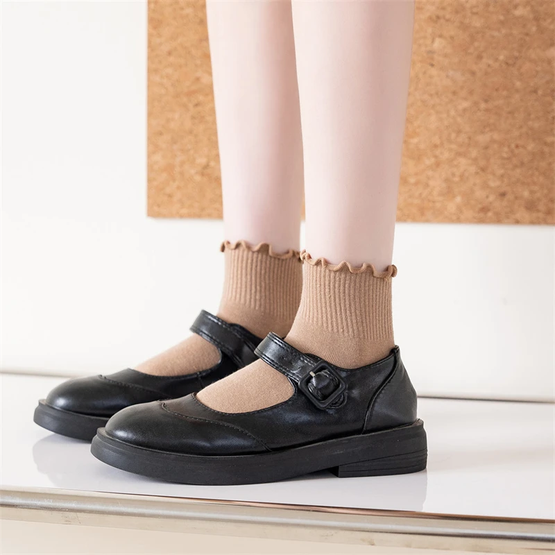 Calcetines para mujer, bonitos calcetines cortos transpirables de estilo japonés para niñas, calcetines Kawaii de Color sólido con volantes, calcetines informales dulces