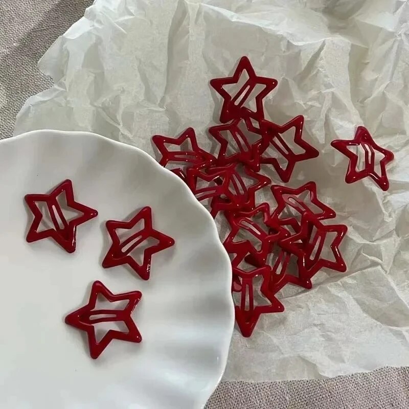20 sztuk / partia Nowy czerwony klips z gwiazdą dla dziewczynki Waterdrop Barrettes Czarna spinka do włosów Kobiety Srebrne akcesoria do spinek do włosów Kawaii BB Clip