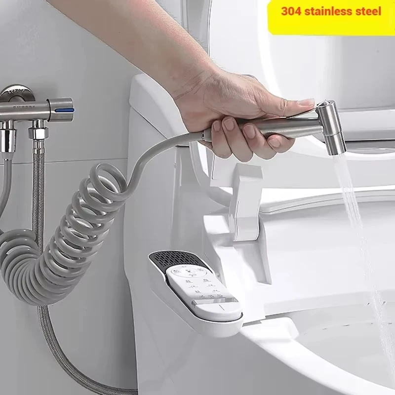 ปืนทําความสะอาดห้องน้ําชุดหนึ่งทางเข้าและสองทางออกมุมวาล์ว Booster Gun อุปกรณ์ห้องน้ําก๊อกน้ํา Extender