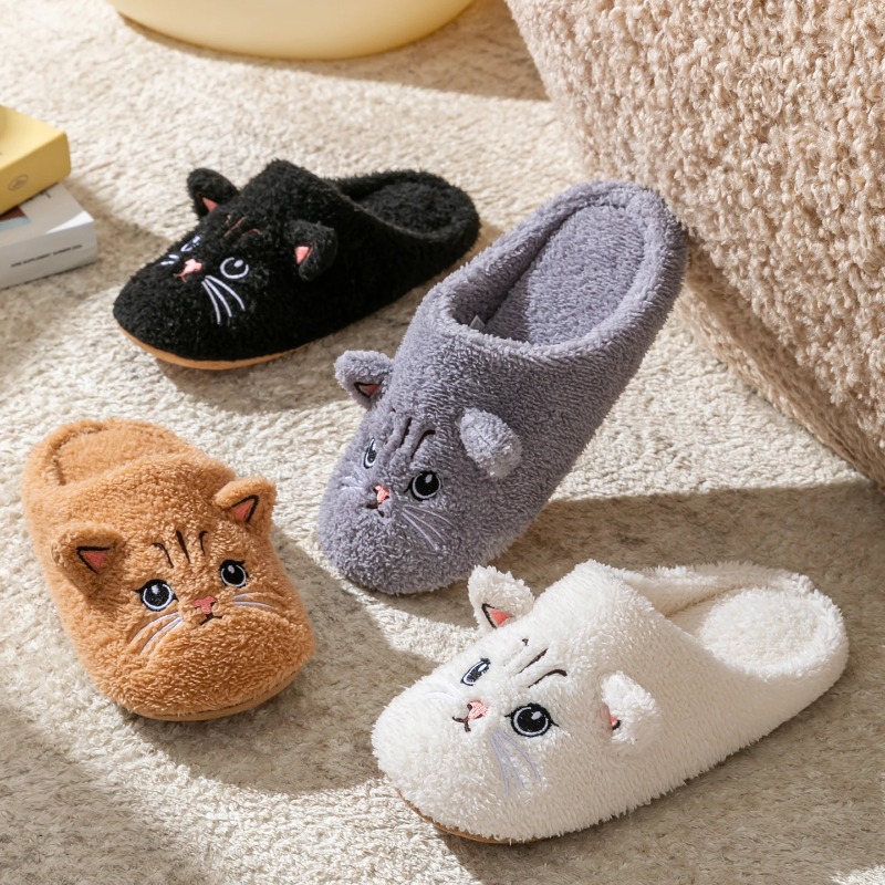 Women's Cartoon Cat Plush Slippers Cozy Winter Bedroom House Shoes with Non-Slip Soft Sole for Indoor Comfort Home Warm Shoes