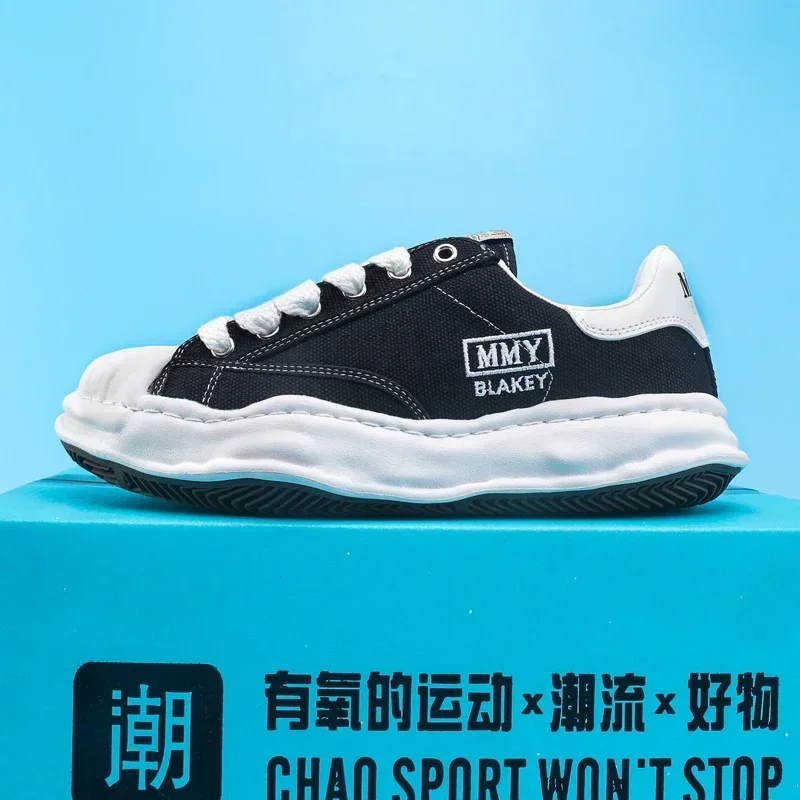 Einfache und atmos phä rische Lederschuhe aus Segeltuch und vielseitige, atmungsaktive, bequeme Freizeit sportschuhe