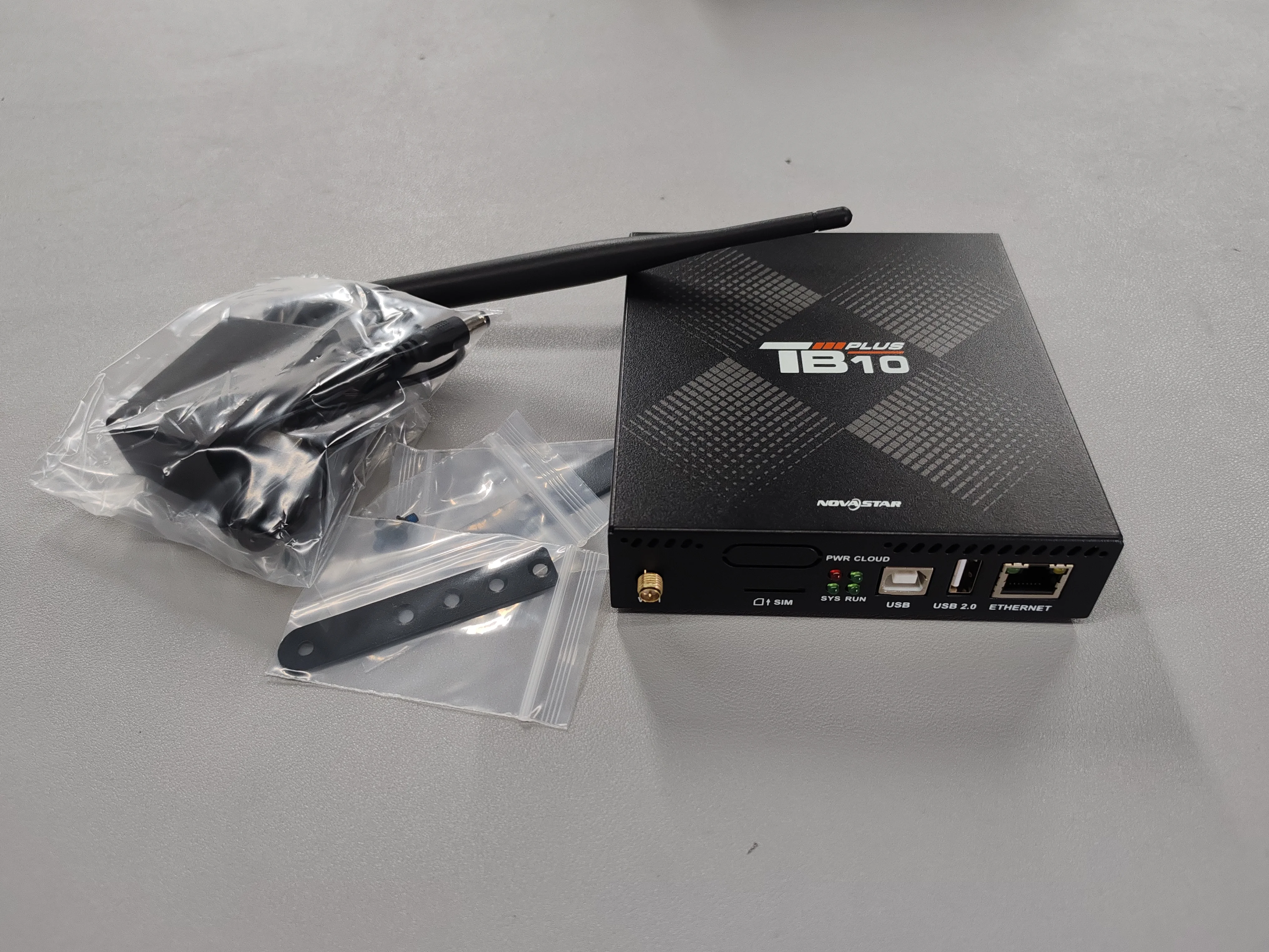 Novastar TB10 plus 1920x1080 Taurus Series Multimedia Player 650000 Pixels