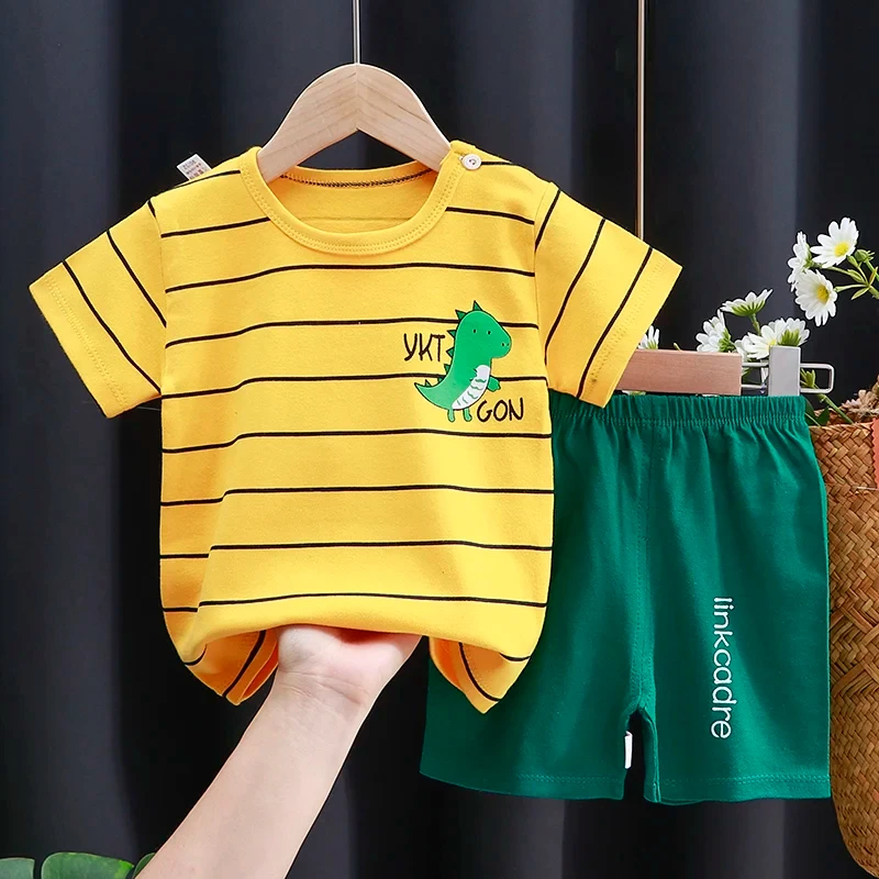 Set di vestiti per bambini T-shirt per neonato + pantaloncini Abbigliamento estivo Cotone Cartoon Casual Tuta per ragazzi Set di vestiti per bambini per bambini