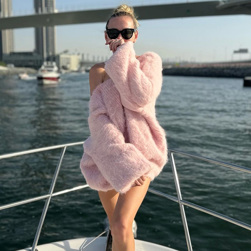 TARUXY 2025, Frühling Langarm Sexy Big Backless Gestrickte Pullover Kleid Für Frauen Fashion Solid Lose Pullover Pullover Streetwear