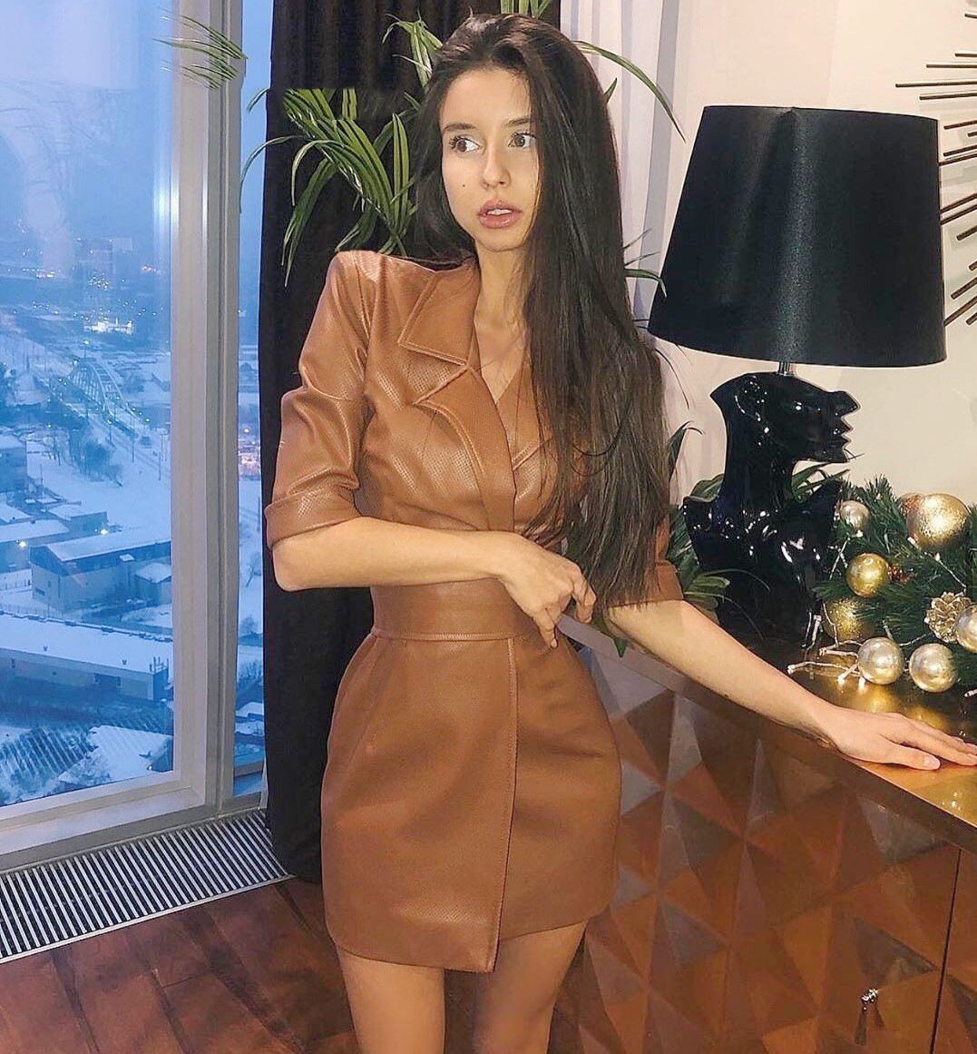 Herbst Winter High-taille Straße Einfarbig Pu Leder Anzug Kragen Lange ärmeln Frauen Kleid Leder Jacke Einschließlich gürtel