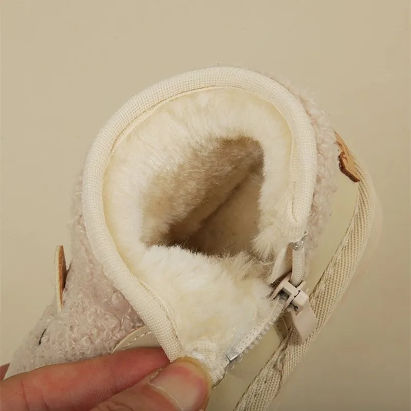 ฤดูหนาวใหม่เด็กรองเท้าบู๊ตหิมะหนังรูปแบบแกะน่ารักเด็กรองเท้า WARM Plush Soft Sole แฟชั่นเด็กวัยหัดเดินรองเท้า 15-25