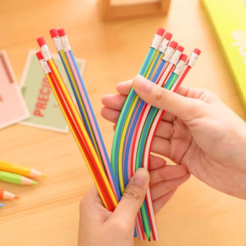 10-delige schattige snoepkleurige zachte flexibele standaardpotloden briefpapier