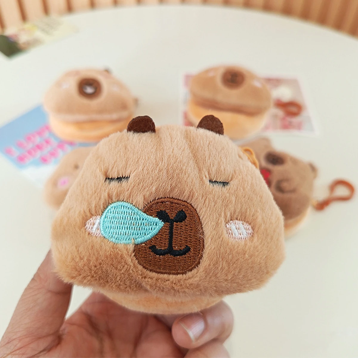 Kreatywna pluszowa torebka Capybara Modna mini portmonetka Okrągłe torby z kreskówek