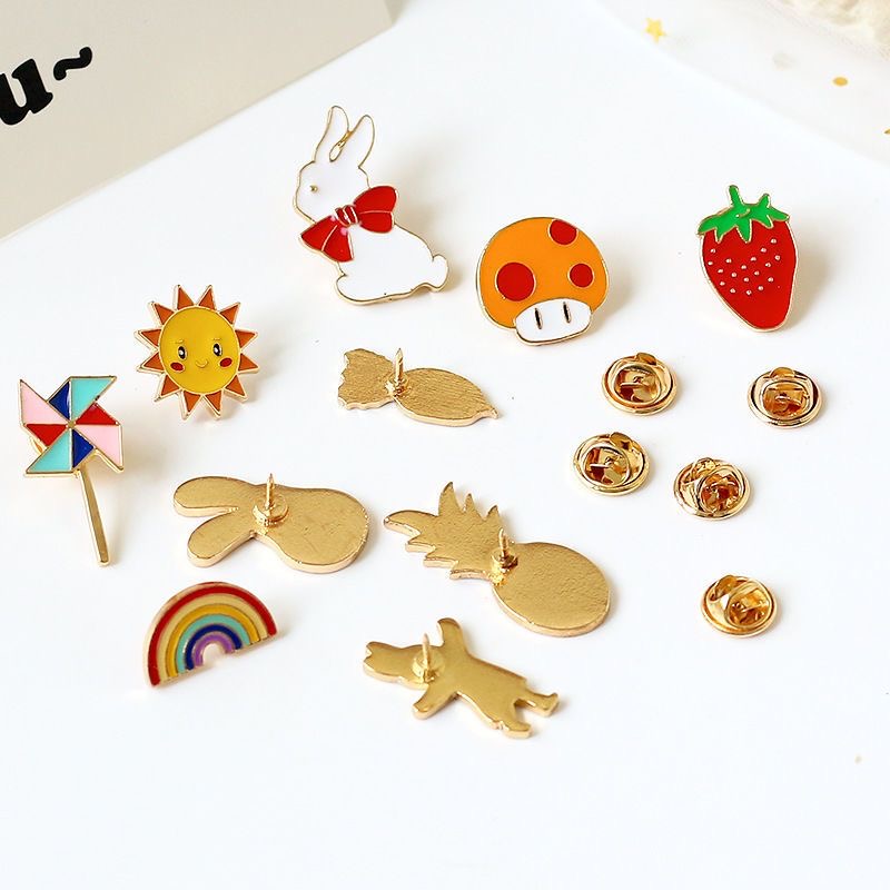 10-100PCS พืชสัตว์น่ารักเคลือบ Pins สุ่มป้ายโลหะ Lapel เข็มกลัดตกแต่งกระเป๋าเป้สะพายหลังเสื้อผ้าหมวกสําหรับผู้หญิงเครื่องประดับเด็ก