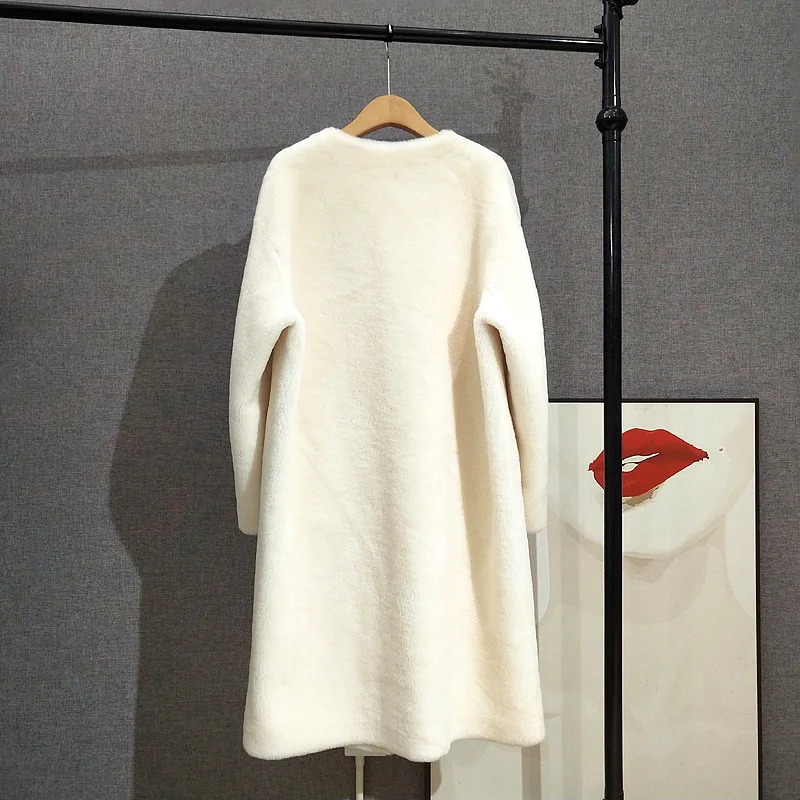 100% de lujo sencillo con cuello redondo para mujer, abrigo largo de piel de cordero, chaqueta cálida de invierno para mujer, Parka PT371