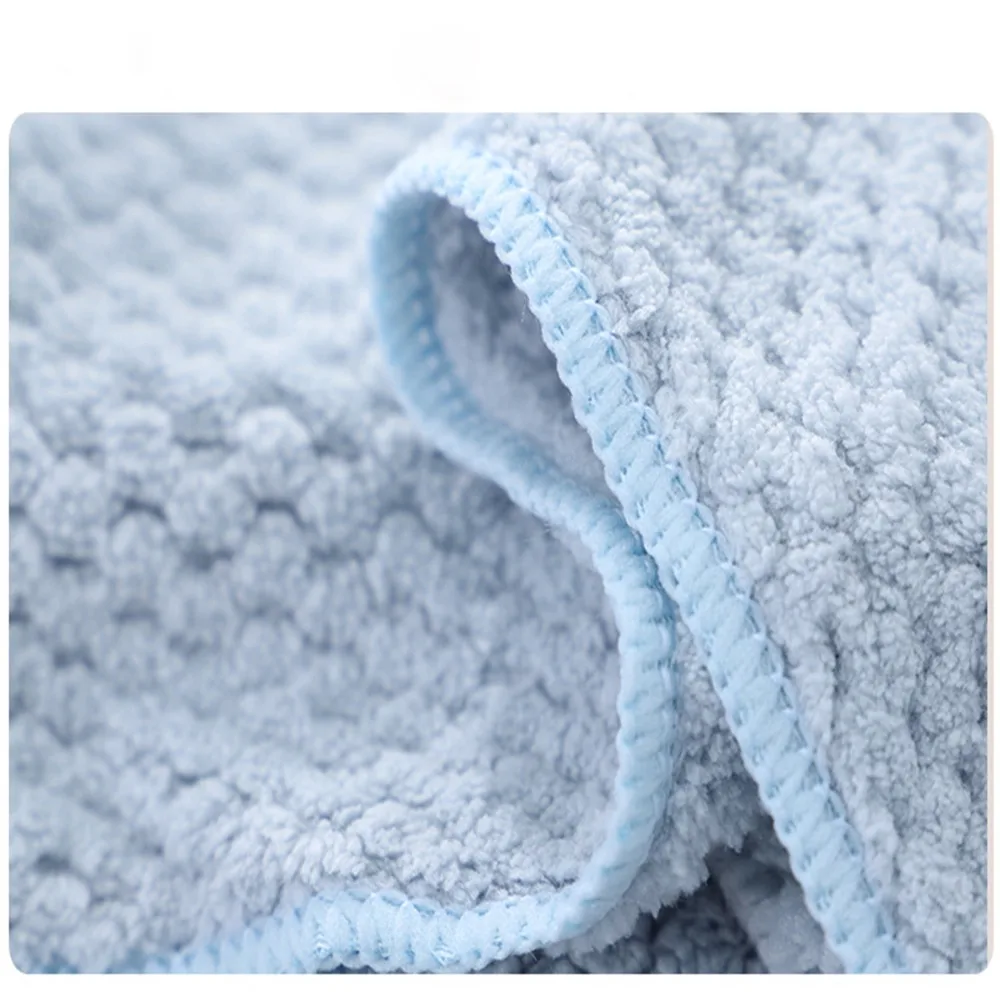 Clearance A Large Bath Towel Is Thick and Soft, with Good Water Absorption and A Quick Drying Size of 70 X 140 Centimeters