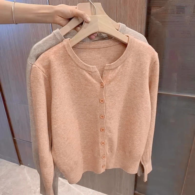 Damski sweter z polaru, luźny, krótki, kaszmirowy, z okrągłym dekoltem, ciepły, koreański styl, casualowy, top, odzież, nowa moda 2025.