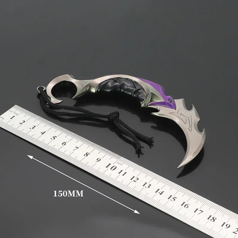 Valorant 武器近接リーバー Karambit ナイフ 15 センチメートル金属ゲーム周辺刀サムライソード包茎の刃の装飾品ギフトおもちゃ男の子